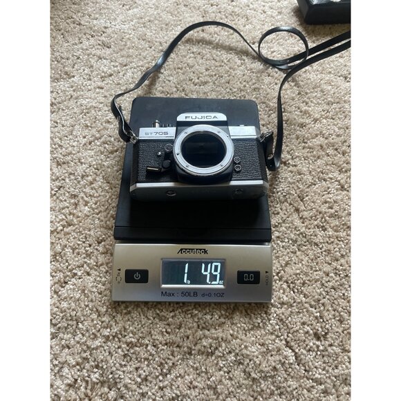 Vintage Fujica ST705 Camera with Leather Camera Case *For Parts or Reparing* Unt - Picture 7 of 7